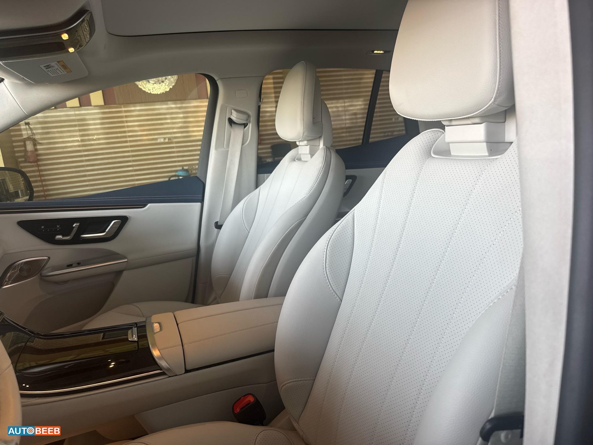 Mercedes Benz EQE350+ 2024