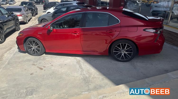 تويوتا كامري 2021