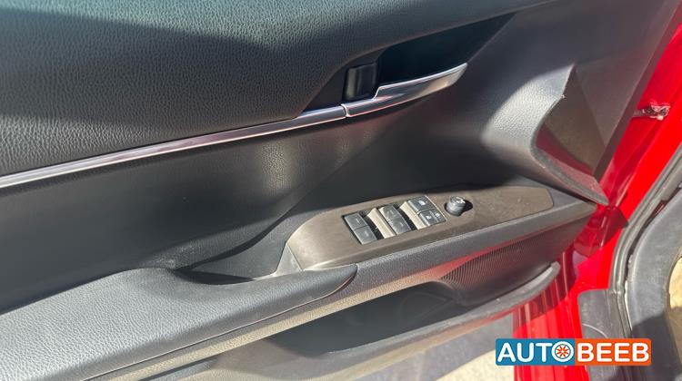 تويوتا كامري 2021