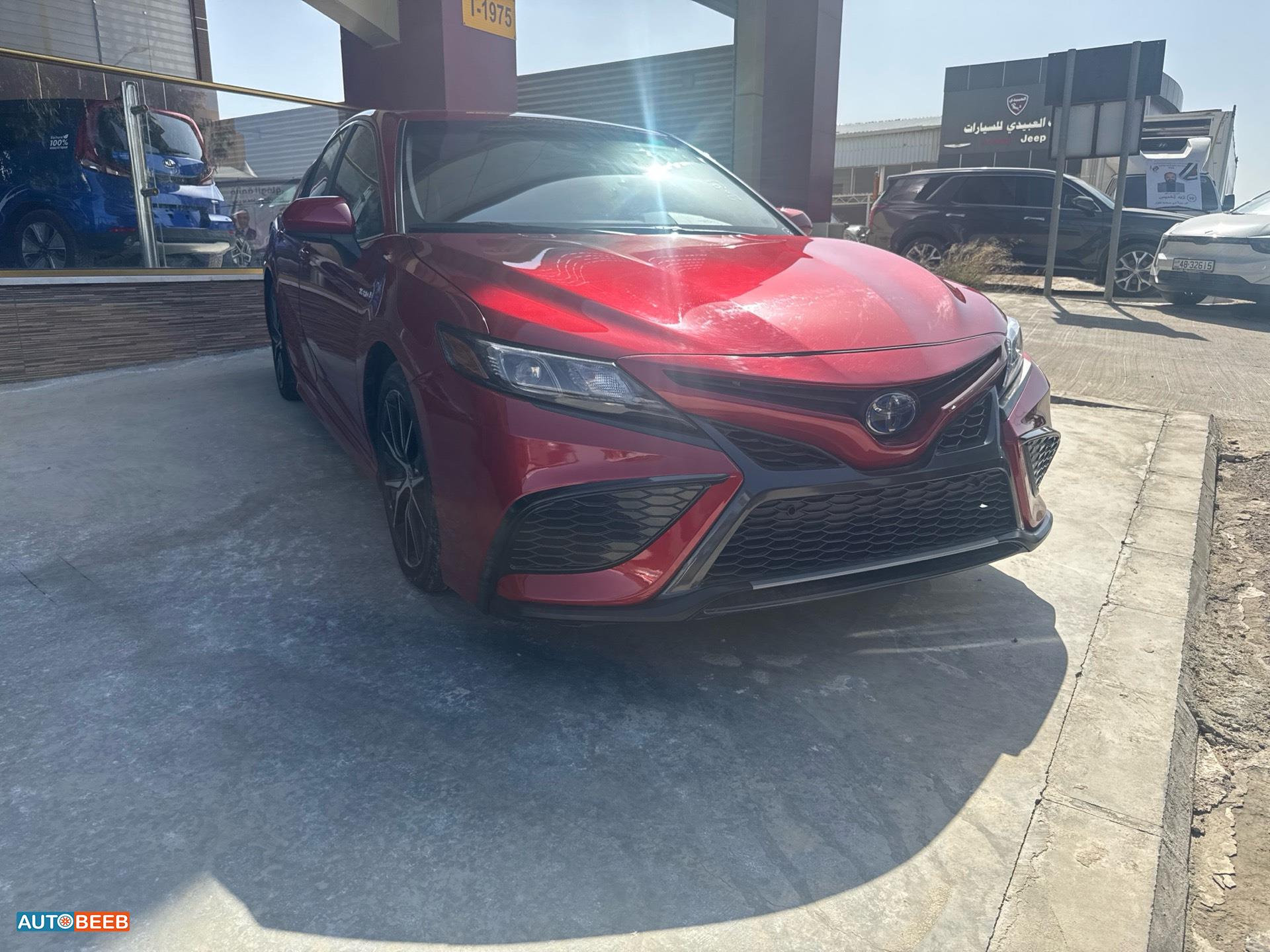 تويوتا كامري 2021