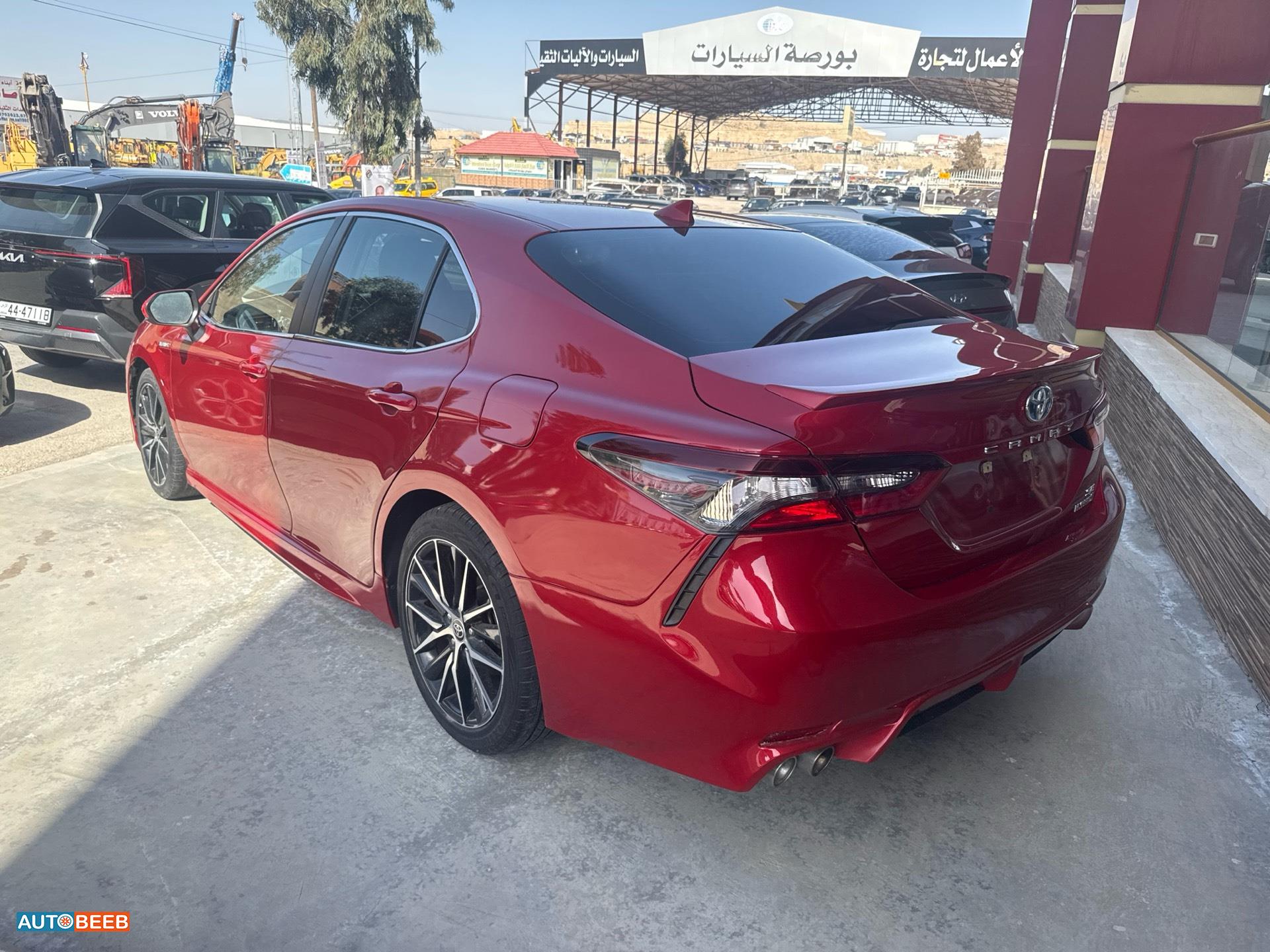 تويوتا كامري 2021