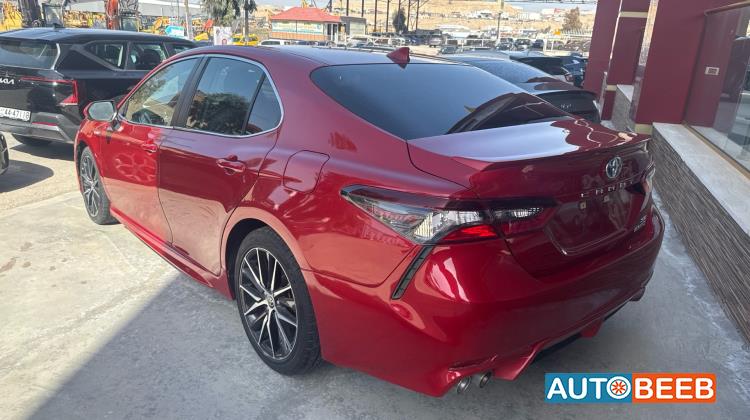 تويوتا كامري 2021