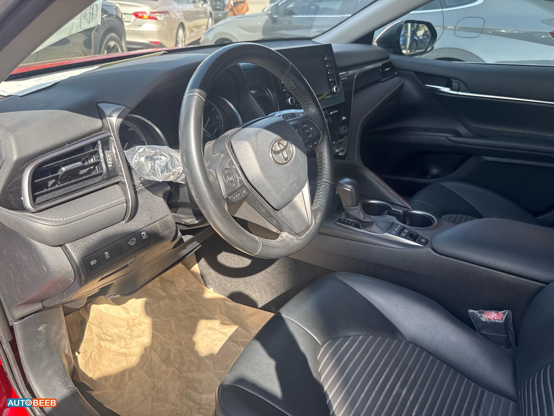 تويوتا كامري 2021