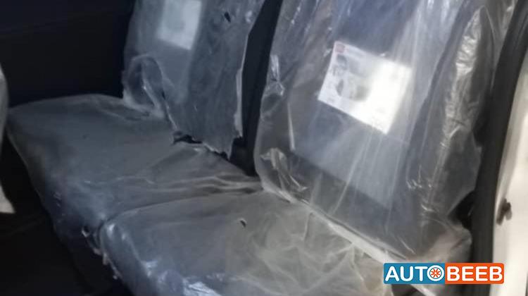 تويوتا فوكسي 2016