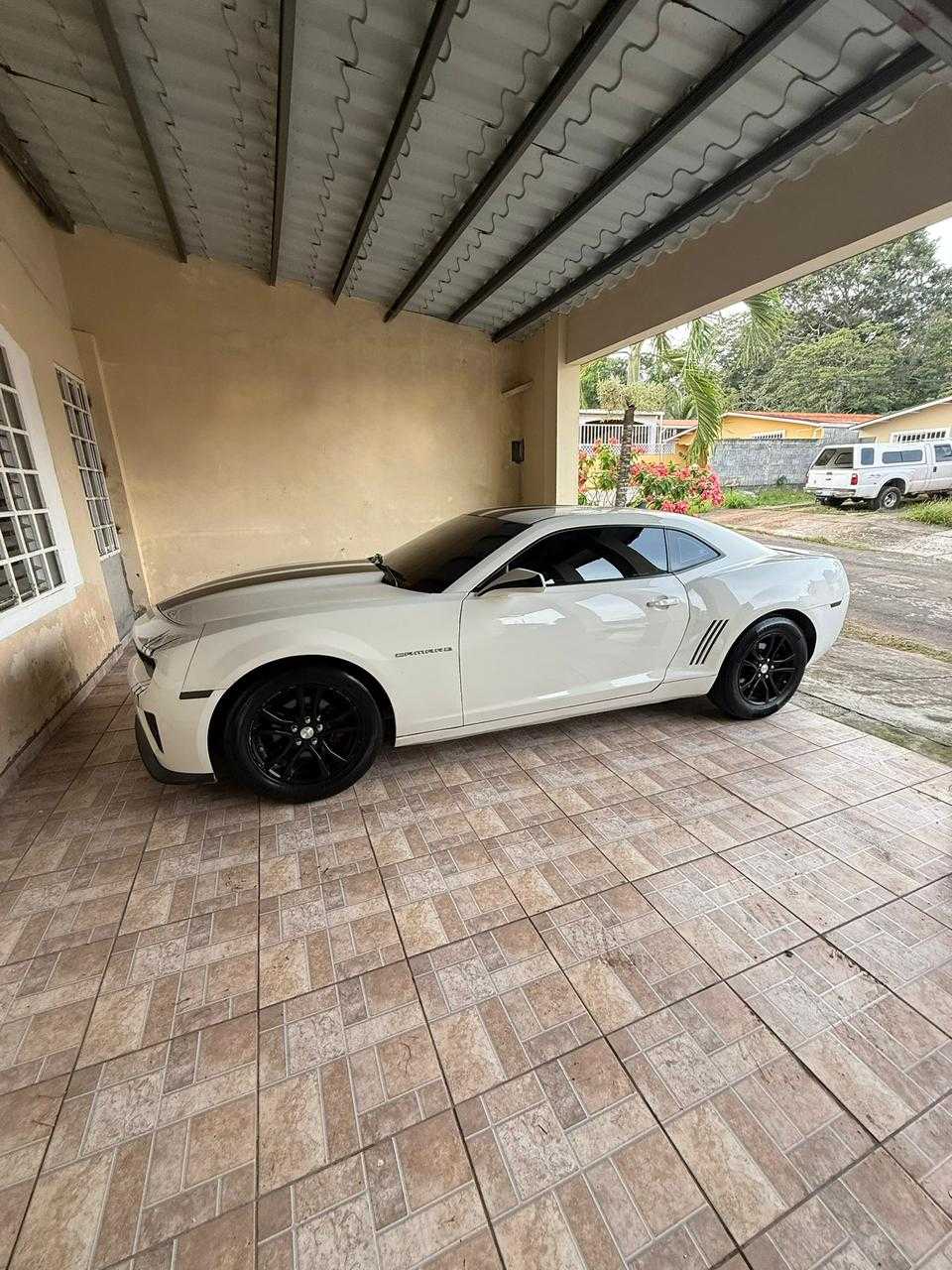 Chevrolet Camaro 2012