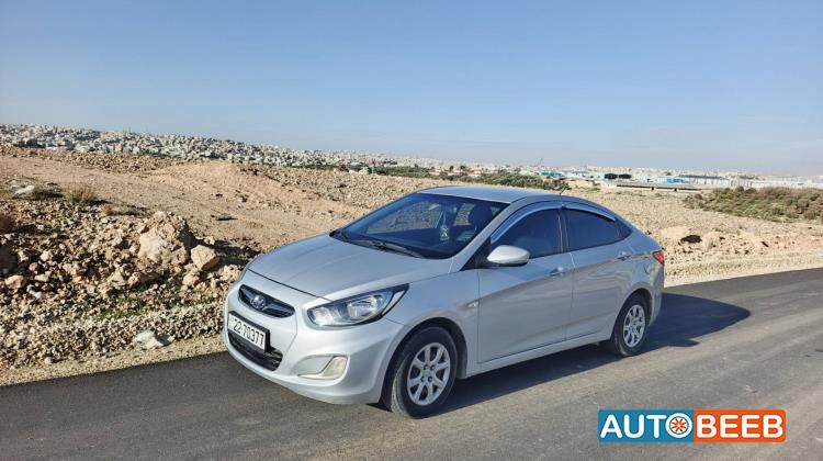 هيونداي اكسنت 2012