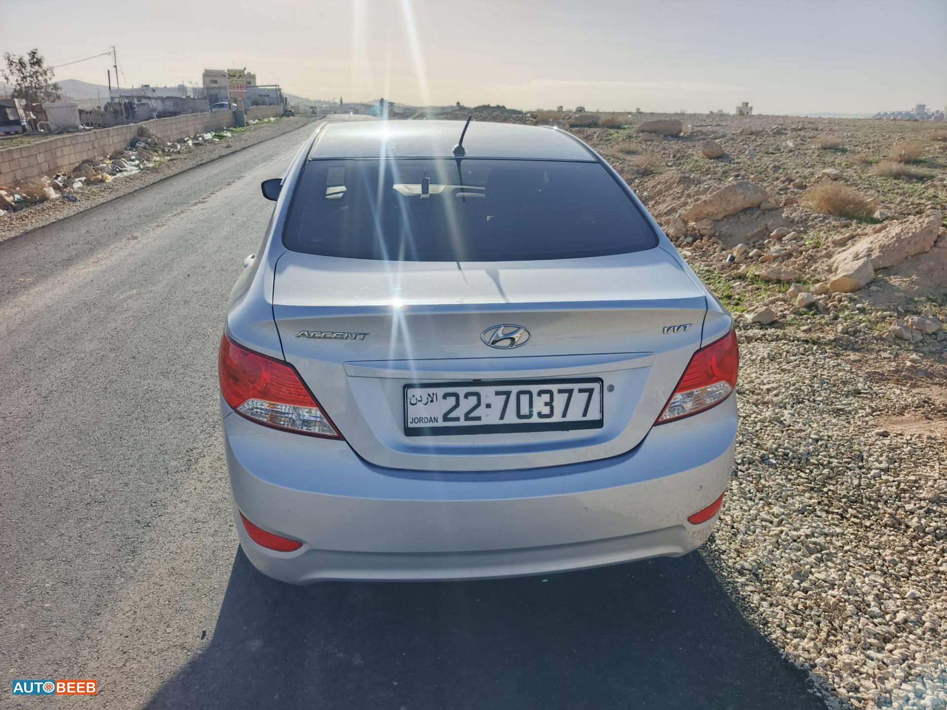 هيونداي اكسنت 2012