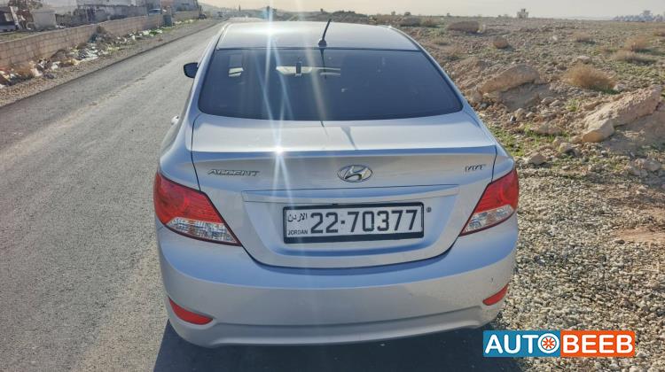 هيونداي اكسنت 2012