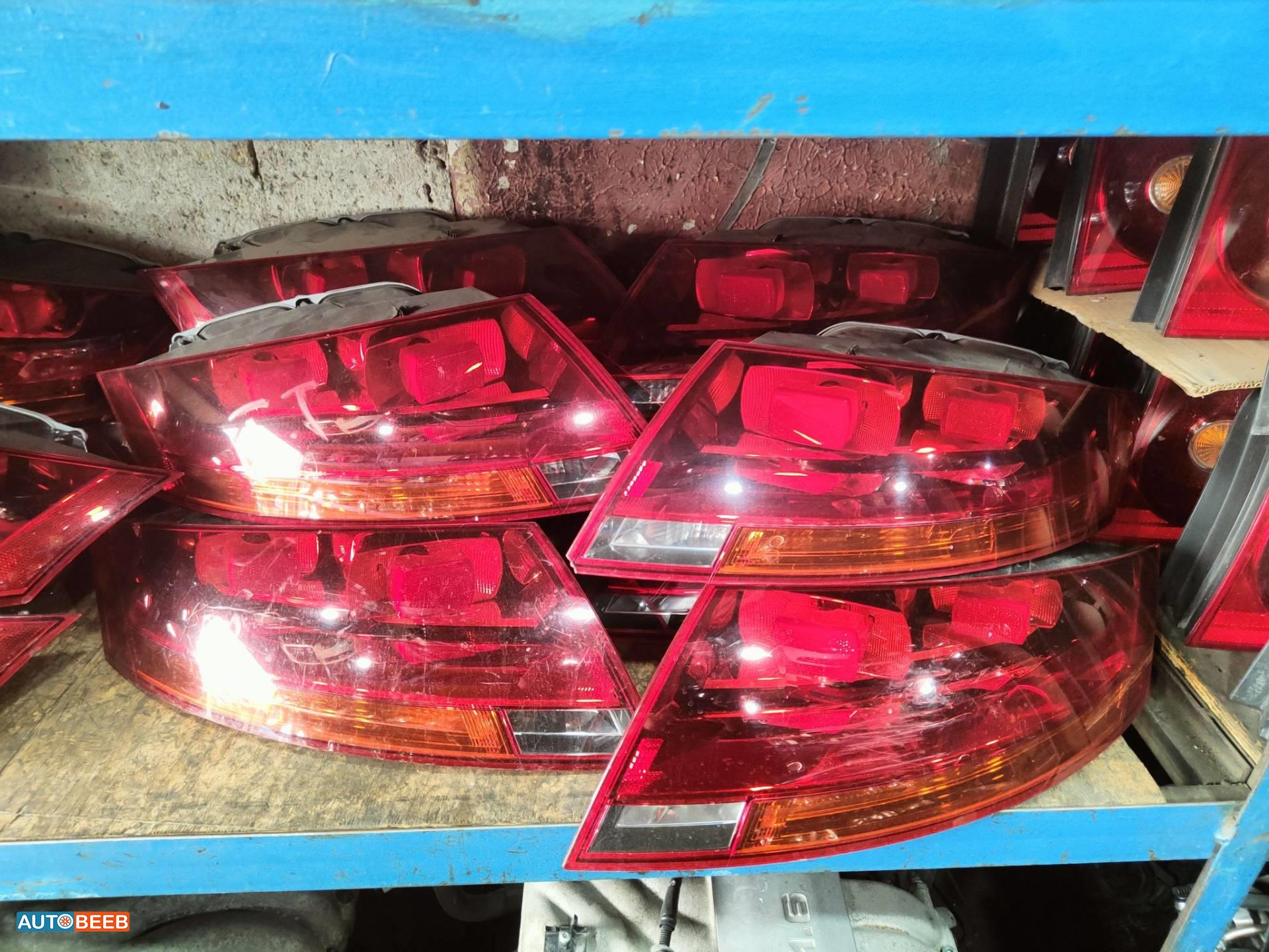 ضوء خلفي يمين شمال اودي تي تي 2009 2010 2011 2012