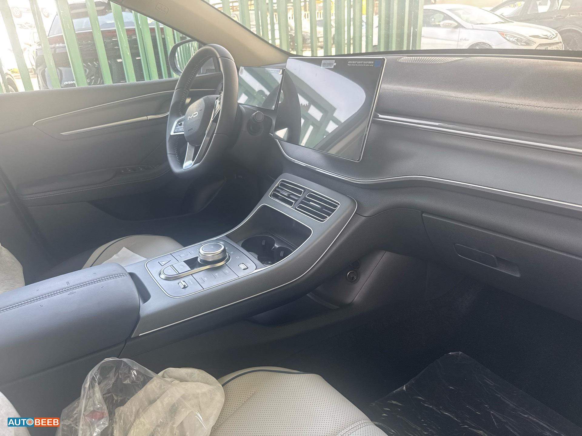 بي واي دي ديستروير 2025