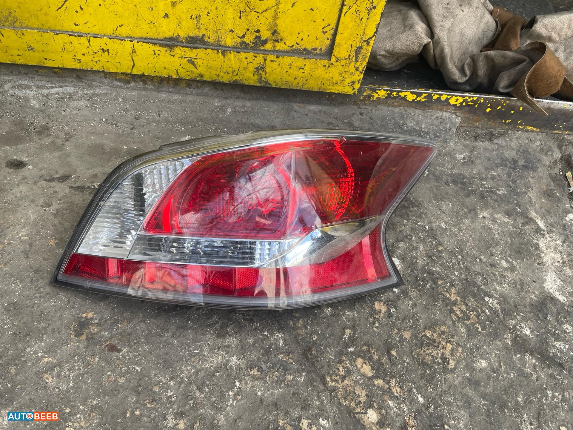 Lights Rear light Nissan Altima