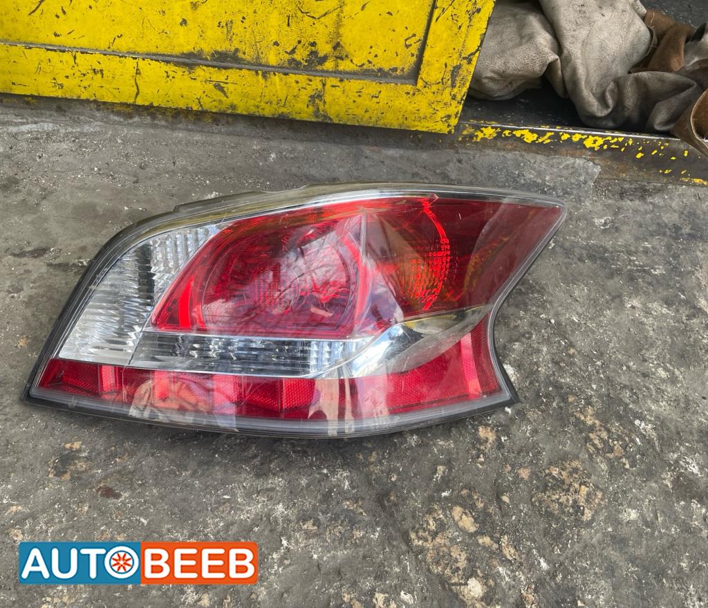 Lights Rear light Nissan Altima