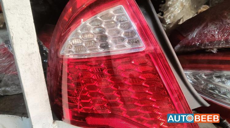 ضوء خلفي يمين شمال فورد فيوجن 2010 2011 2012