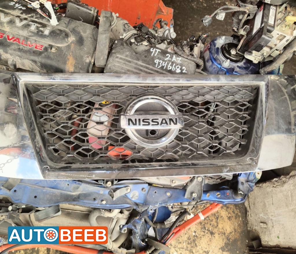 Body  Grilles Nissan Pathfinder