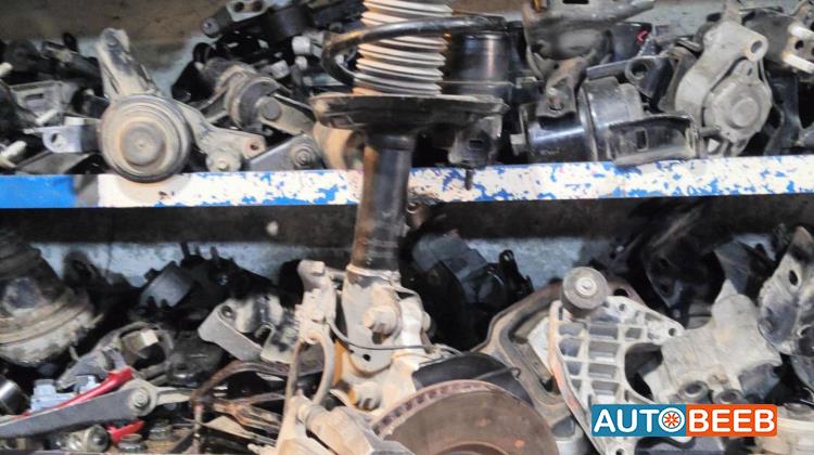 صنوبرص أمامي تويوتا راف فور 2017 2018 2019 2020 2021 2022 2023 2024 