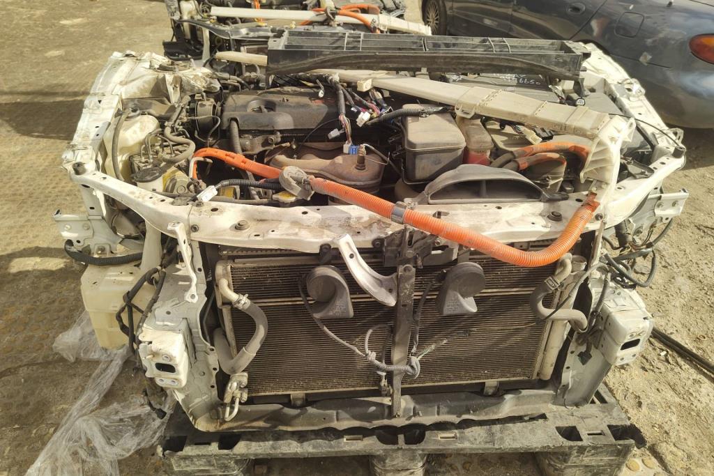 Body  Front clip Toyota Camry