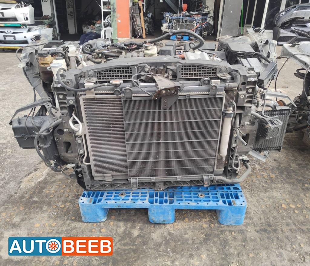 Body  Front clip Nissan Pathfinder