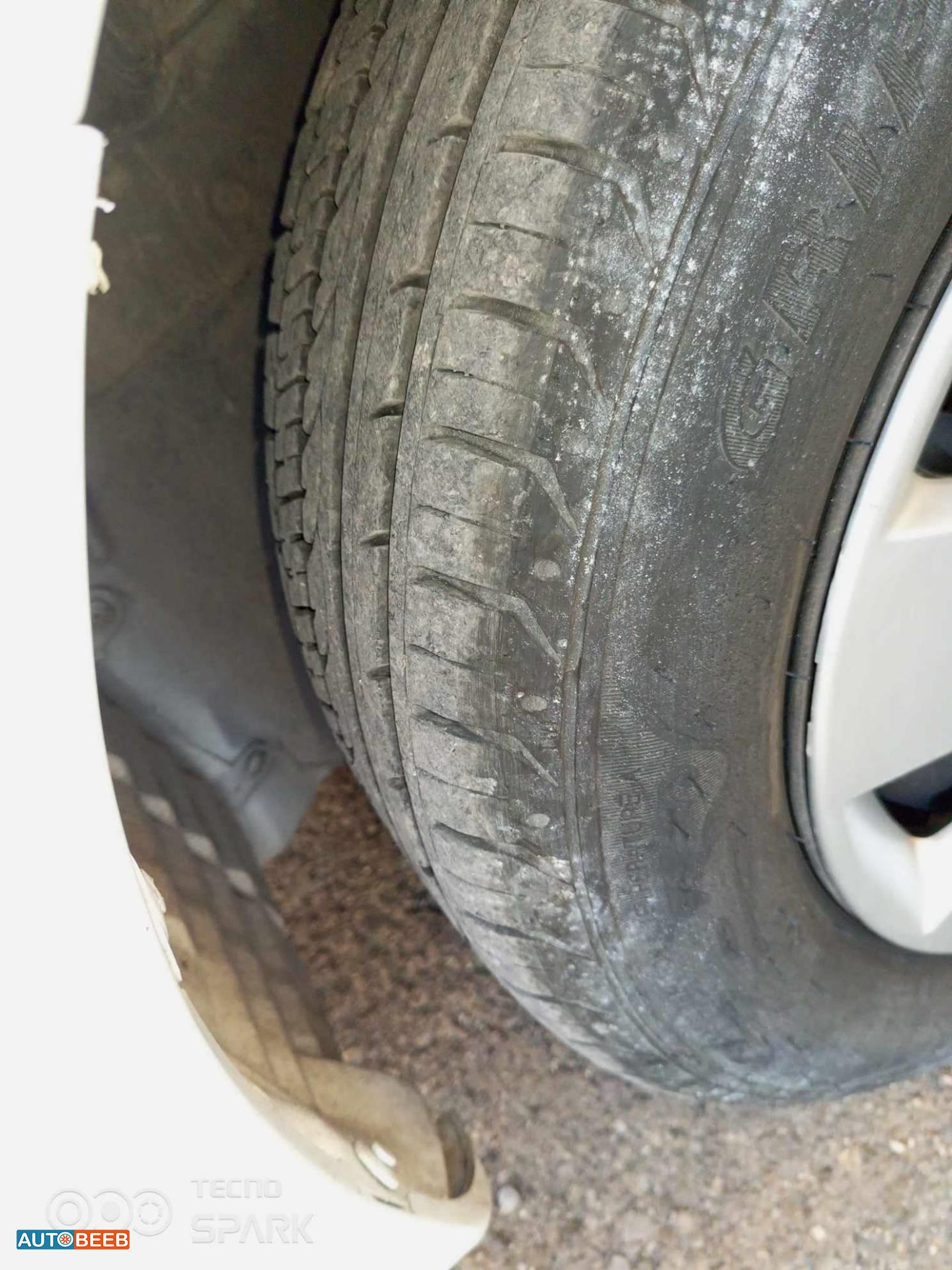 ميتسوبيشي لانسر 2013