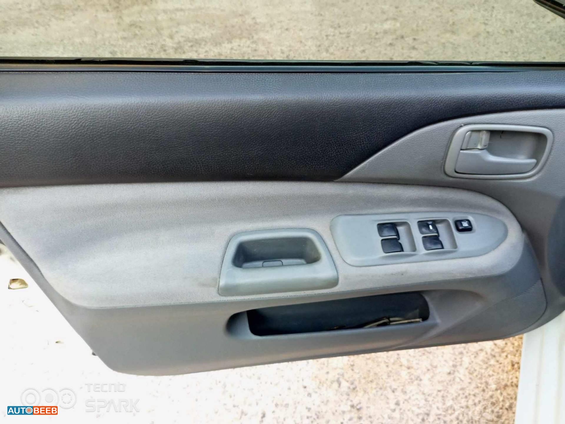 ميتسوبيشي لانسر 2013