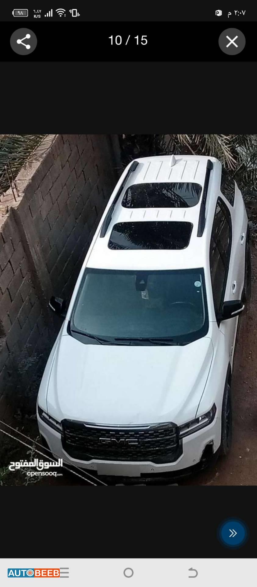 جي ام سي اكاديا 2022