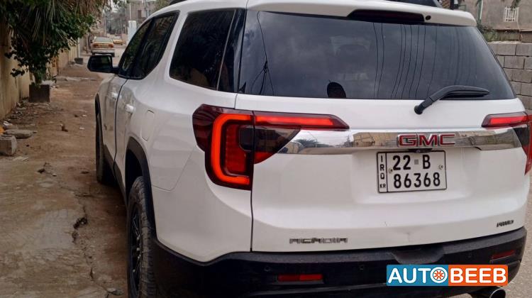 جي ام سي اكاديا 2022