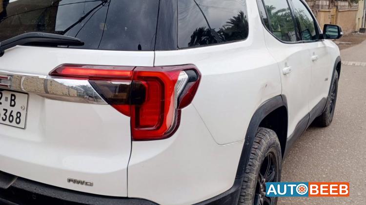 جي ام سي اكاديا 2022