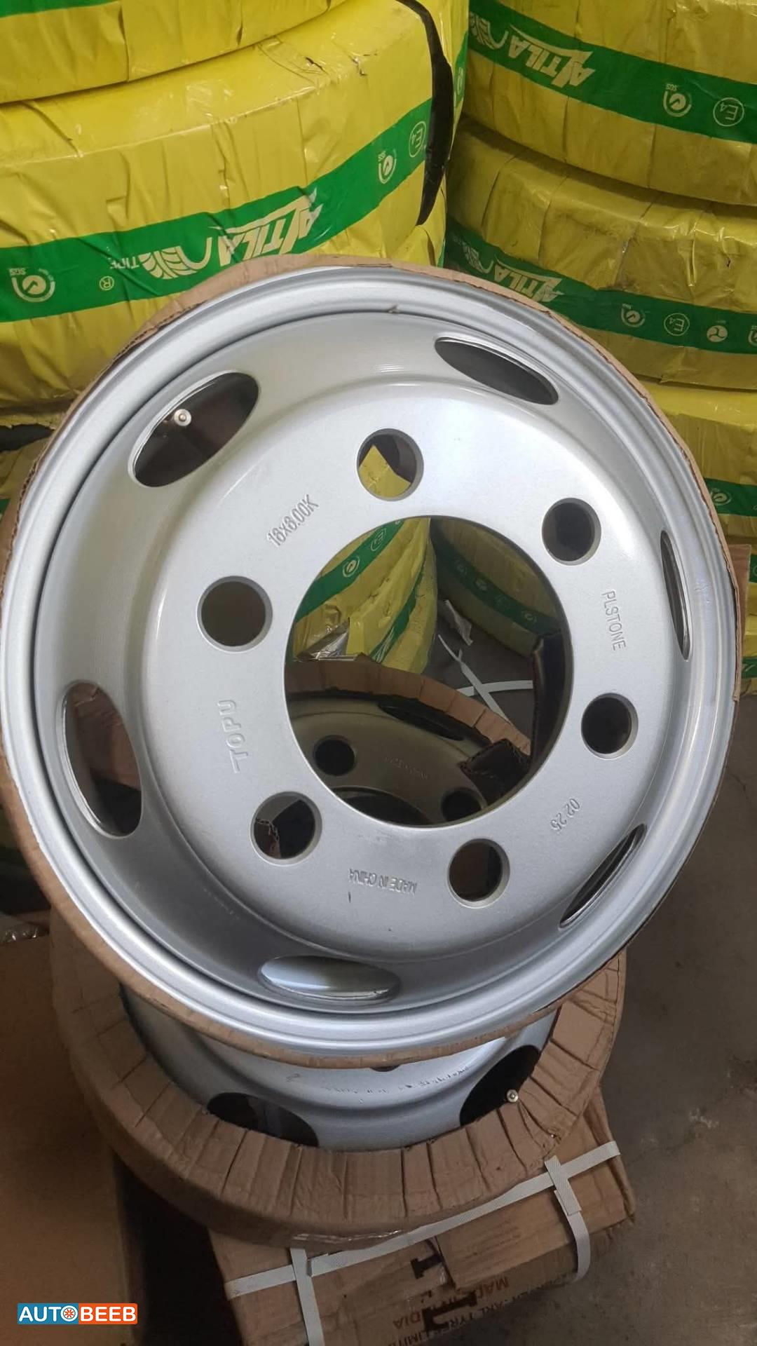 Tow Truck Isuzu 2025