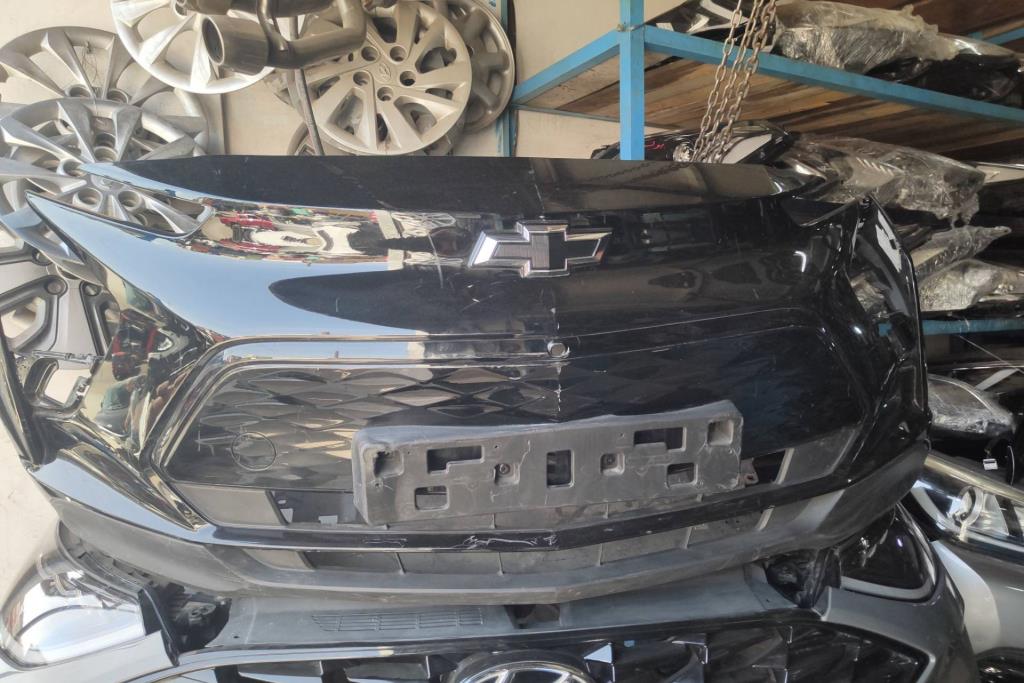 طمبون امامي شيفروليه بولت 2023 2024