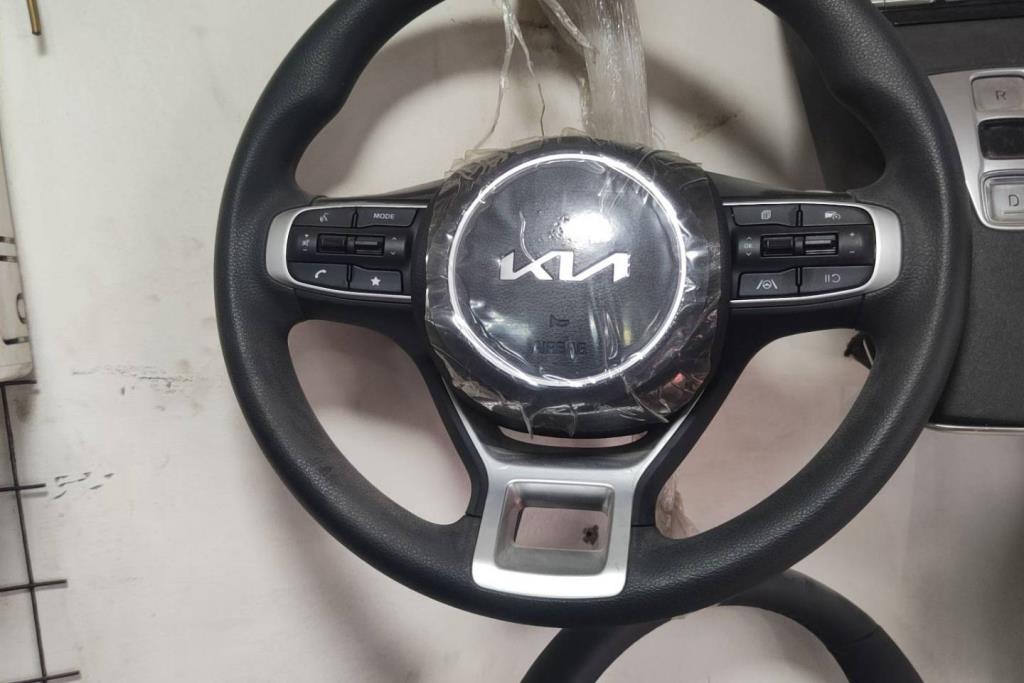 Cabin  Steering Wheel KIA Sportage