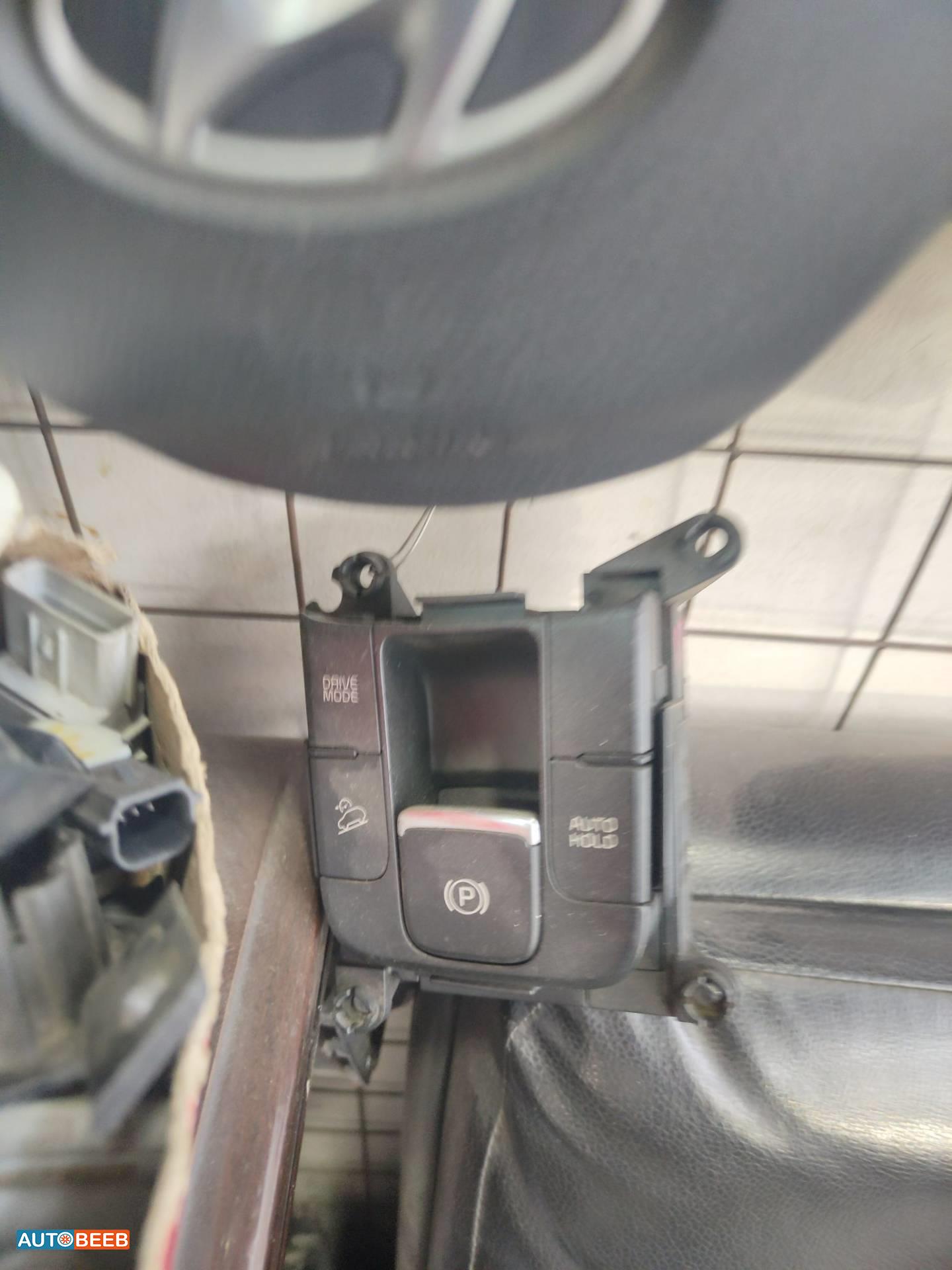 Cabin  Control buttons Hyundai Tucson