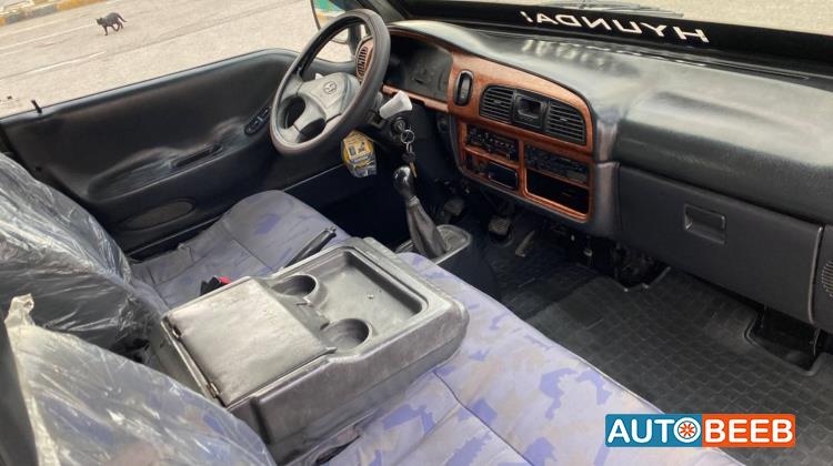 Minibus Hyundai 2001