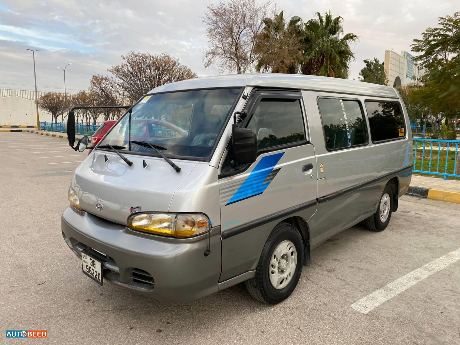 Minibus Hyundai 2001