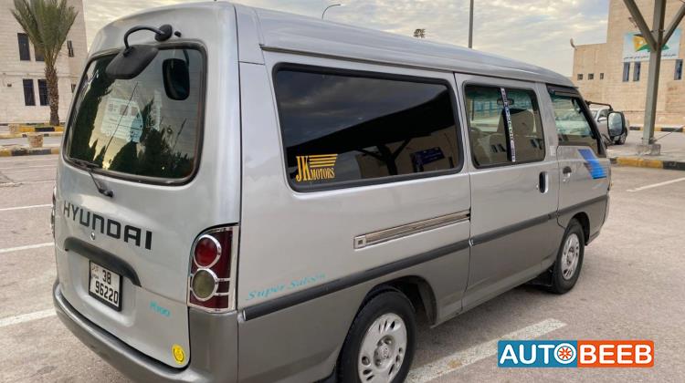 Minibus Hyundai 2001