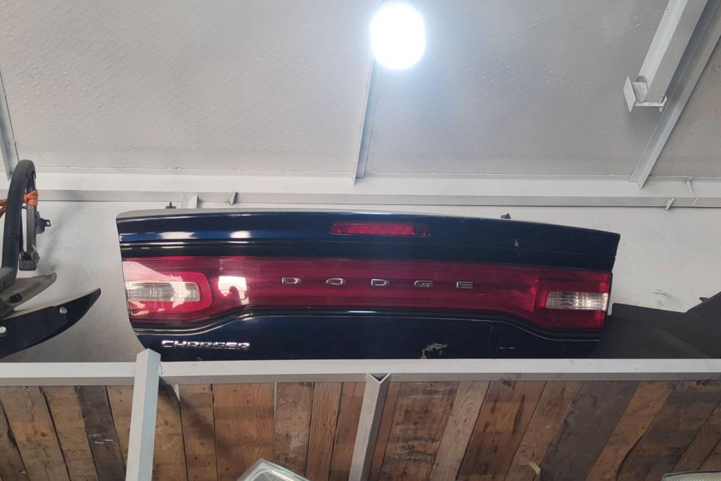 غطاء خلفي دودج تشارجر 2014 2015