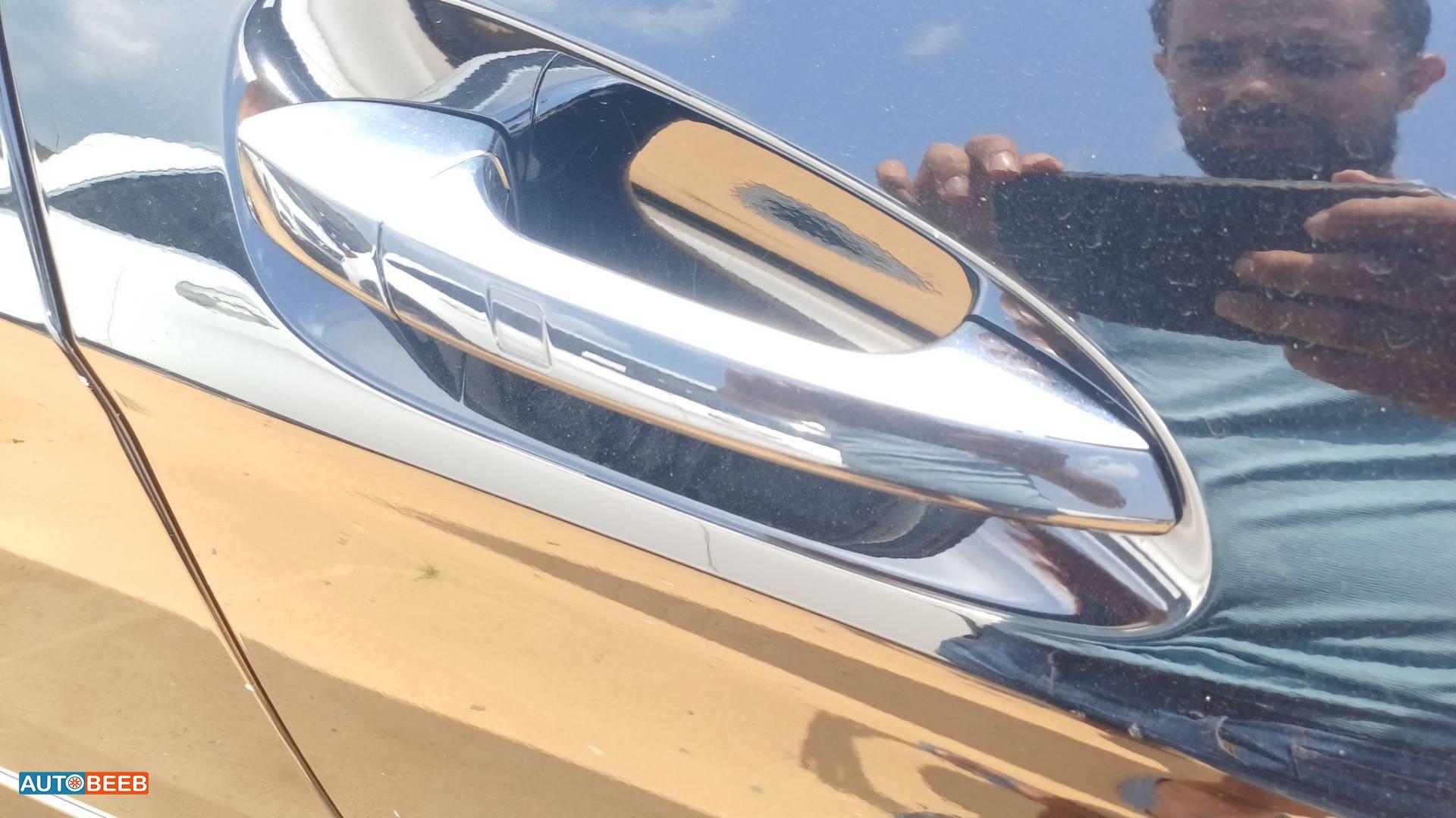 Mercedes Benz GLK350 2014