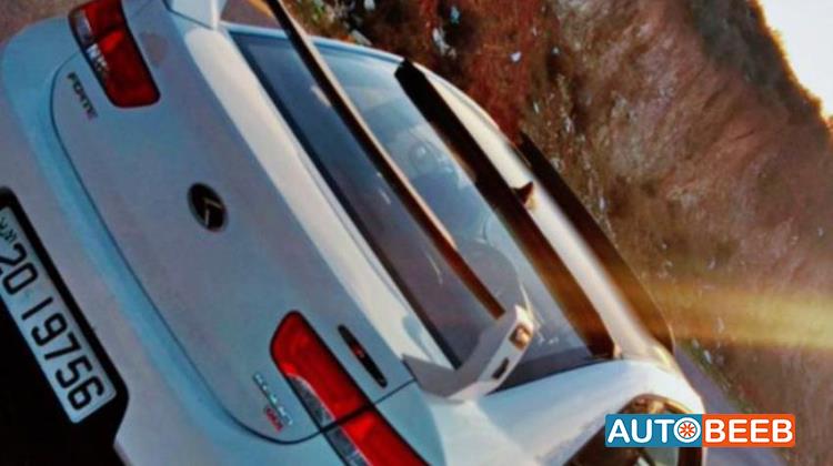 كيا فورتي 2011