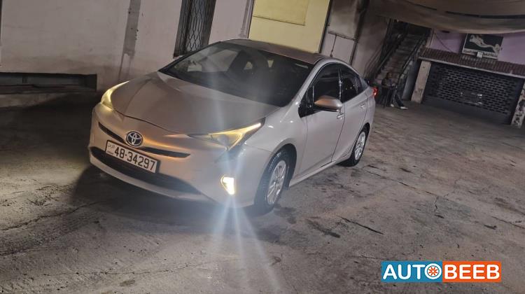 Toyota Prius 2017