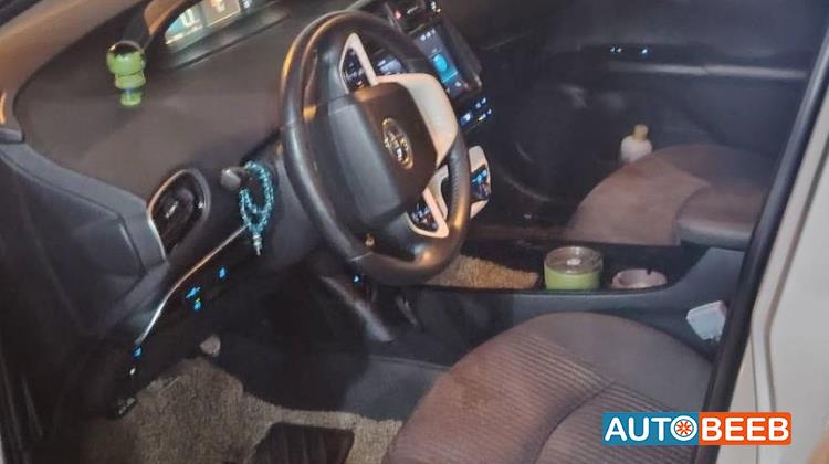 Toyota Prius 2017