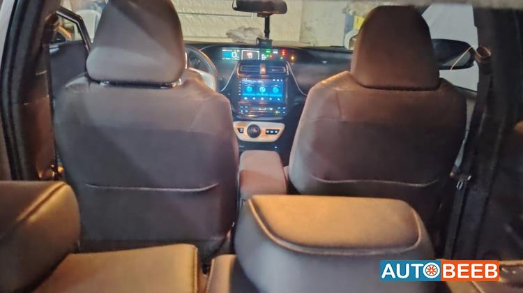 Toyota Prius 2017