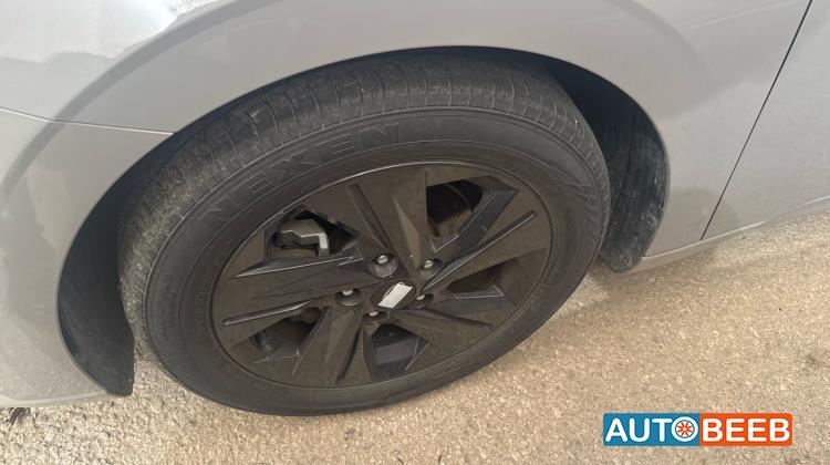 هيونداي افانتي 2021