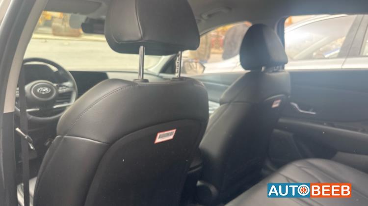 هيونداي افانتي 2021