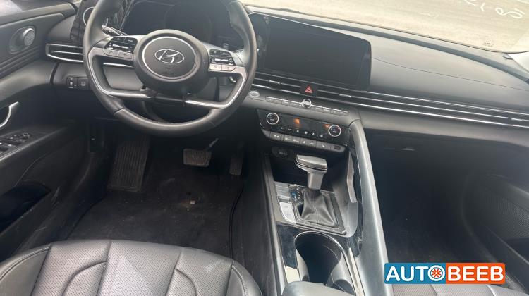 هيونداي افانتي 2021