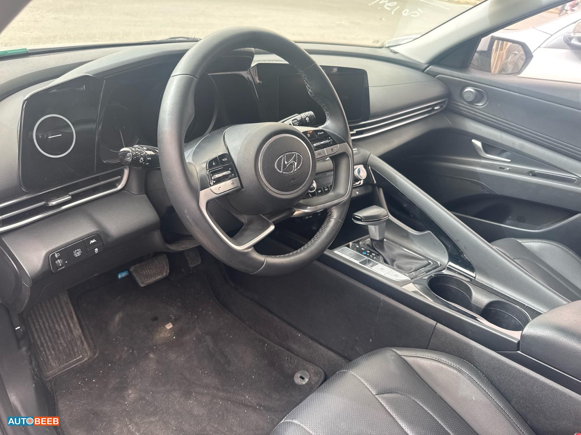 هيونداي افانتي 2021