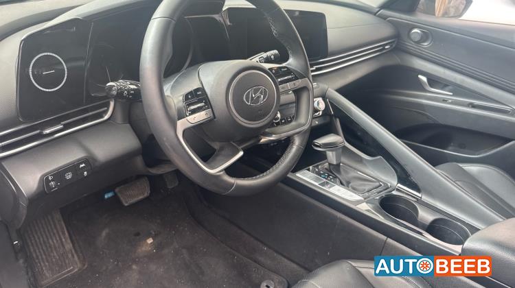 هيونداي افانتي 2021