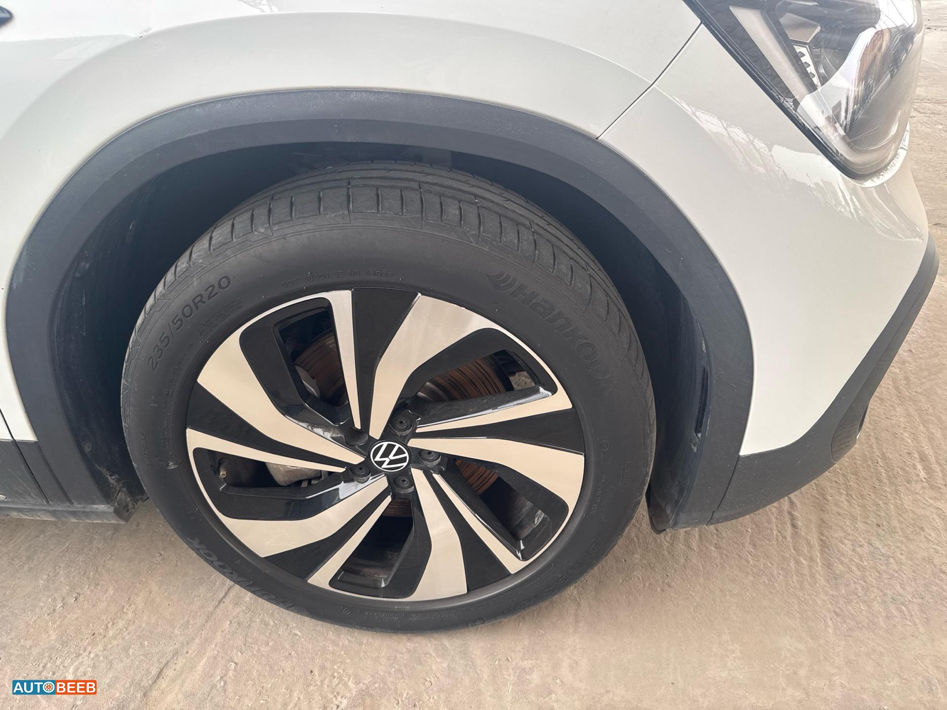 Volkswagen ID.6 2022