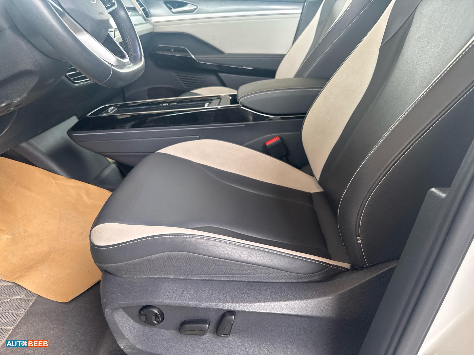 Volkswagen ID.6 2022