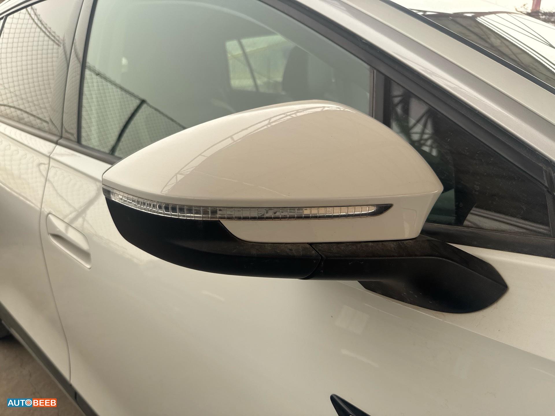 Volkswagen ID.6 2022