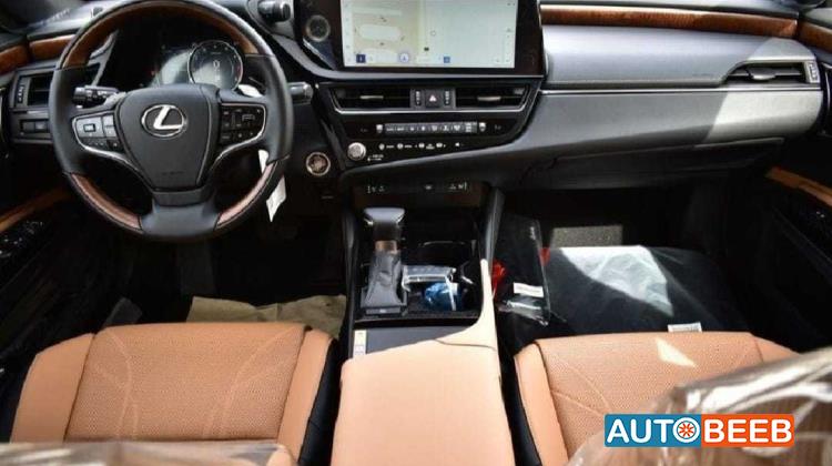Lexus ES350 2025
