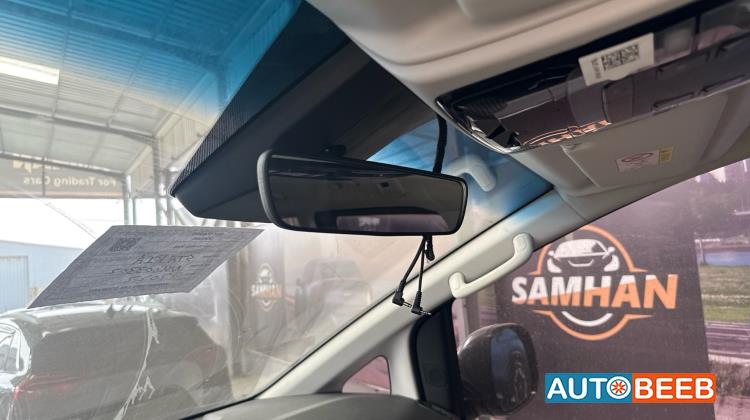 Minibus Hyundai 2022