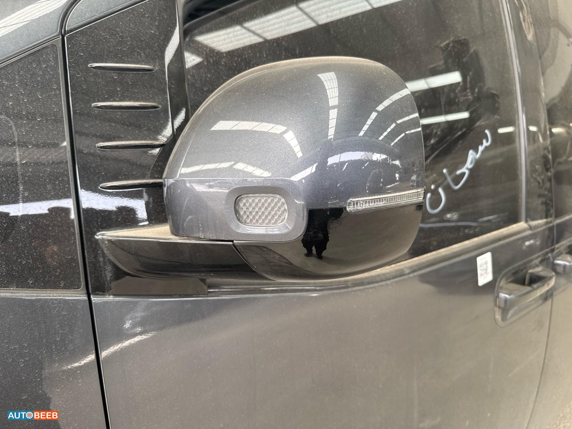 Minibus Hyundai 2022